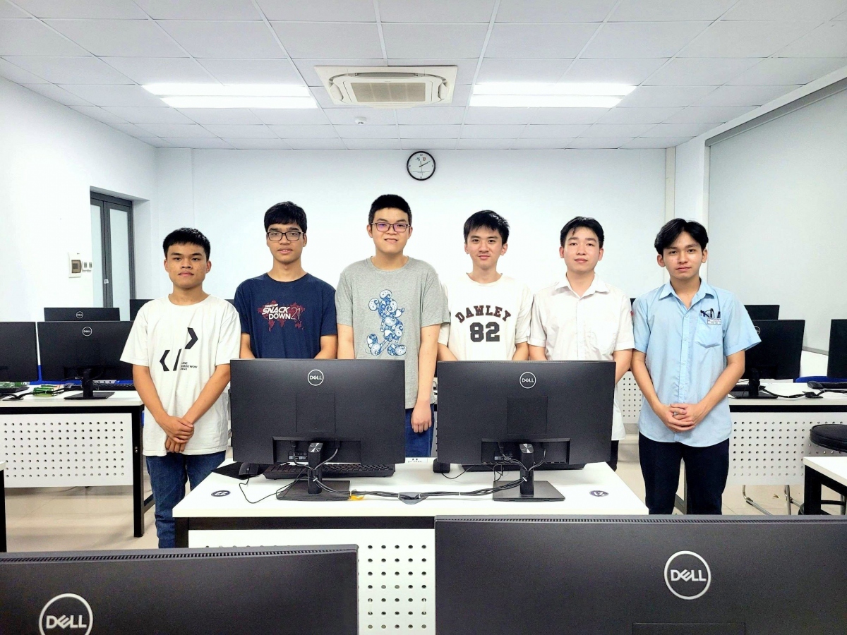All six Vietnamese students win medals at APIO 2023
